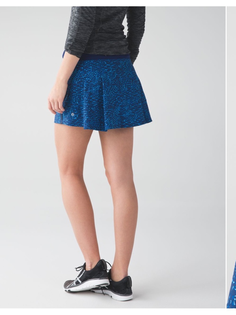 lululemon athletica blue patterned skater skirt